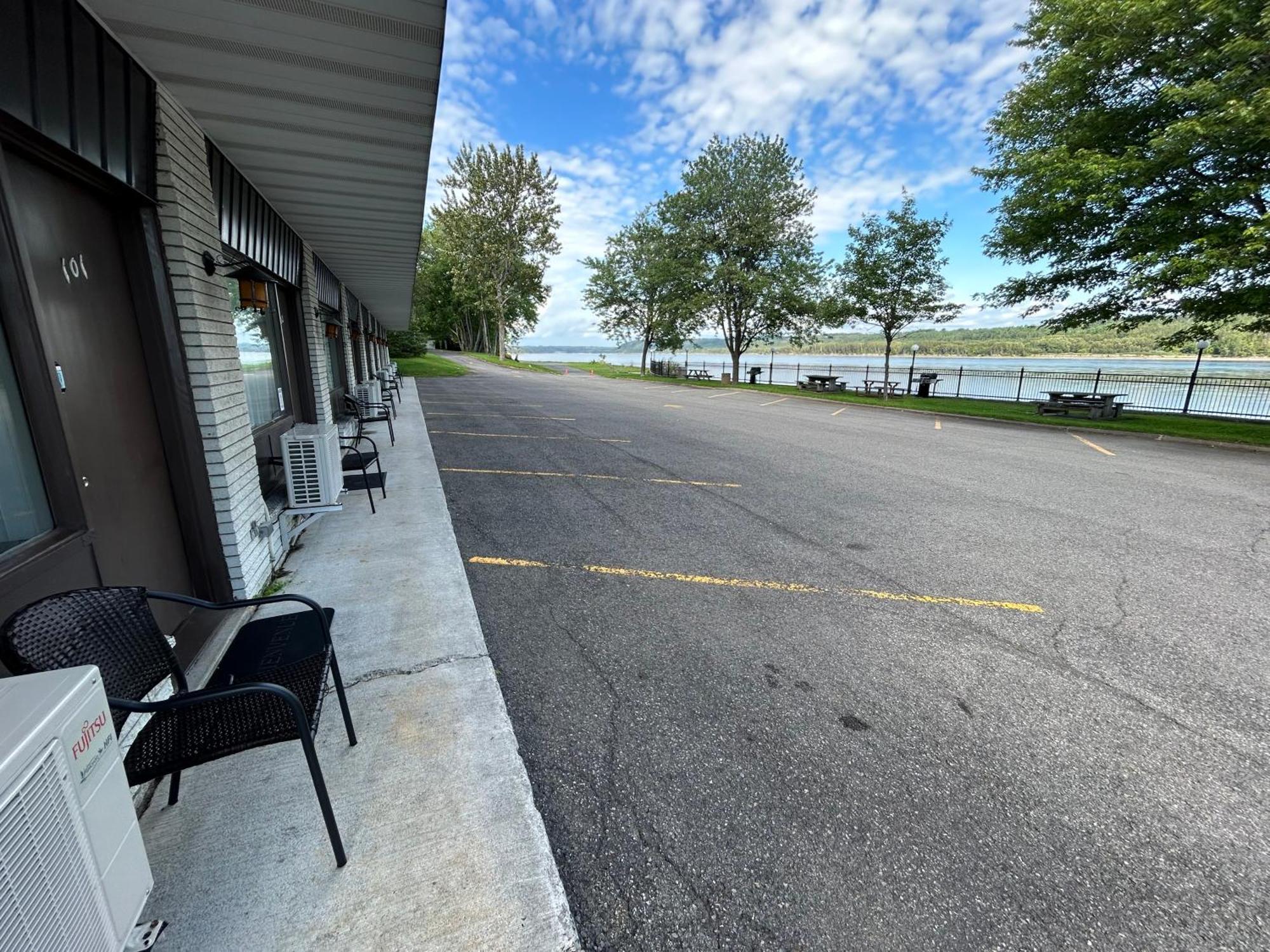 Motel Panoramique Chicoutimi 외부 사진