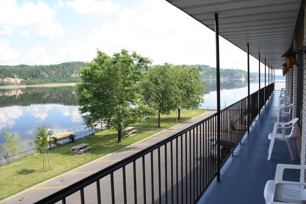 Motel Panoramique Chicoutimi 외부 사진