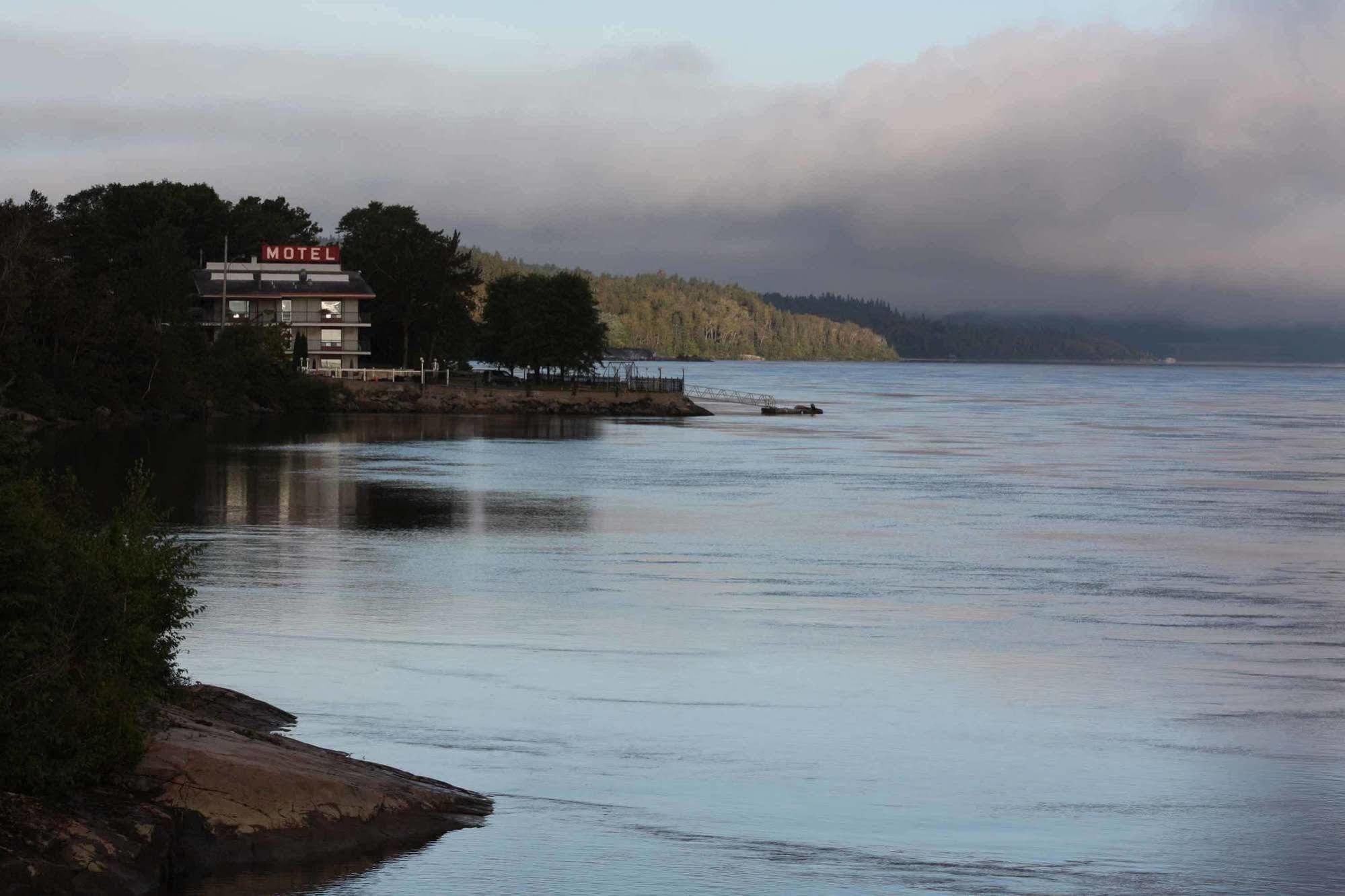 Motel Panoramique Chicoutimi 외부 사진